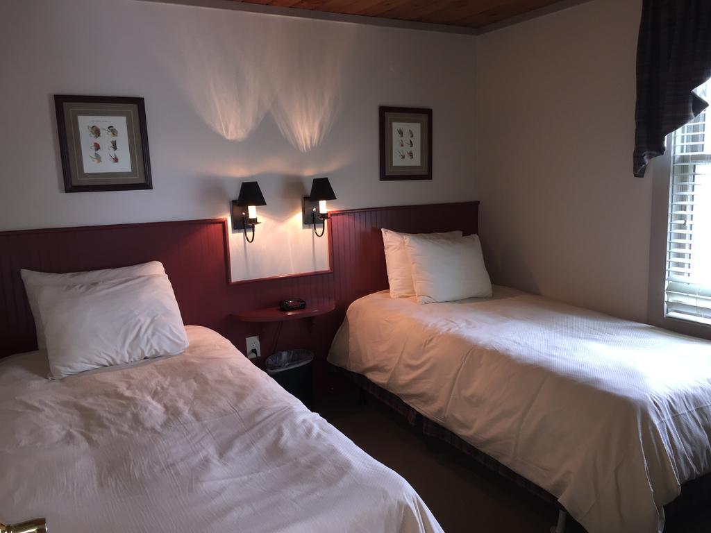 Newport Willoughvale Inn Westmore חדר תמונה
